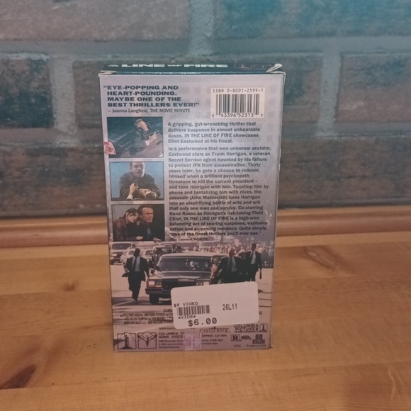 In the line of fire vhs Videotape - Picture 4 of 8